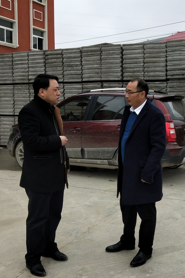 长顺县副县长刘崇发到贵州西奥集团开展调研